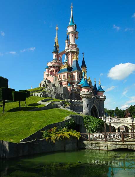 上海迪士尼樂園自動(dòng)門案例 - 中出網(wǎng)-智能出入口與停車充電門戶