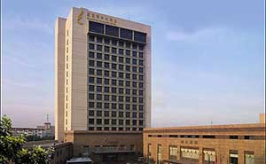 合肥元一希爾頓酒店自動門案例 - 中出網-智能出入口與停車充電門戶