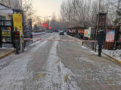 生物職業(yè)學(xué)院家屬院車牌識(shí)別系統(tǒng) - 中出網(wǎng)-智能出入口與停車充電門戶