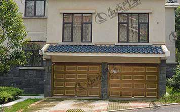 實(shí)木鋁合金車(chē)庫(kù)門(mén)