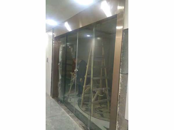 泰豪科技大廈自動門案例 - 中出網(wǎng)-智能出入口與停車充電門戶