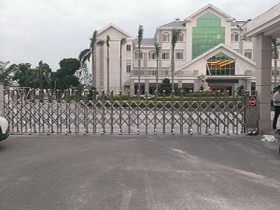 金沙灣賓館電動門案例 - 中出網(wǎng)-智能出入口與停車充電門戶