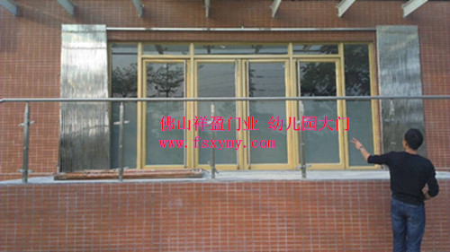 佛山官窯幼兒園肯德基門(mén)案例 - 中出網(wǎng)-智能出入口與停車充電門(mén)戶