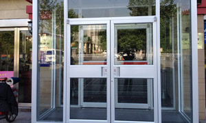 平衡粥店連鎖店肯德基門案例 - 中出網(wǎng)-智能出入口與停車充電門戶