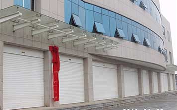 卷簾車(chē)庫(kù)門(mén)