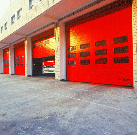 消防站分節(jié)提升式車庫(kù)門