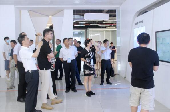 全國13省、市安全防范協(xié)會領導蒞臨百勝智能調(diào)研