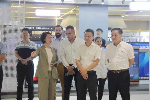 “平安校園”場(chǎng)景展示區(qū)