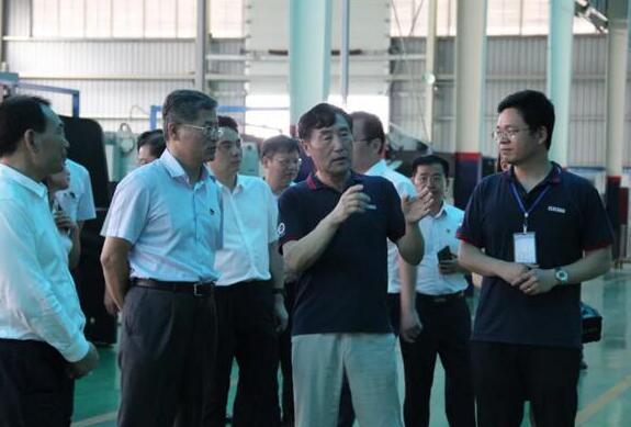 省委常委、省紀委書記馬森述蒞臨百勝智能調(diào)研指導