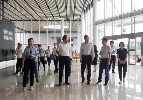 江西省商務廳廳長謝一平一行蒞臨百勝智能開展“我為群眾辦實事”走訪調(diào)研活動