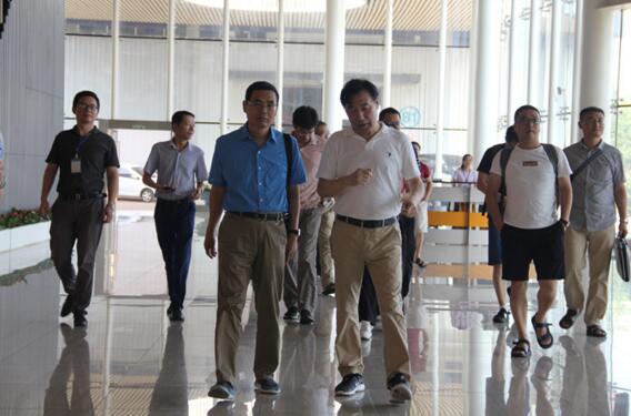 《安全電壓開門機》、《戶外電動門安全要求》團(tuán)體標(biāo)準(zhǔn)編制工作會在百勝智能順利召開