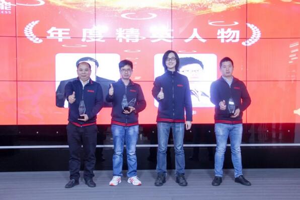 年度精英人物：王炎華、萬清華