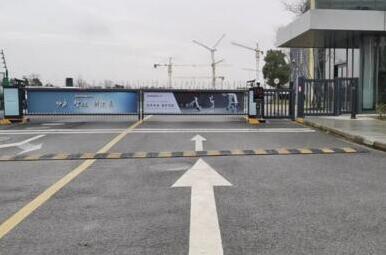 人行、車行一體化智慧管理，百勝智能助力新松機器人數(shù)字化工廠建設(shè)