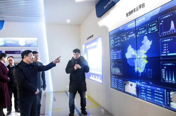 南航黨委領(lǐng)導一行了解百勝無人值守型停車場解決方案及市場應用情況