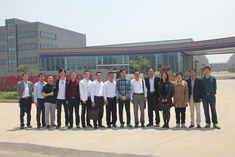 百勝“36V直流”系列產(chǎn)品獲中建金協(xié)自動(dòng)門電動(dòng)門協(xié)會(huì)及?？谧詣?dòng)門行業(yè)協(xié)會(huì)領(lǐng)導(dǎo)、專家高度認(rèn)可