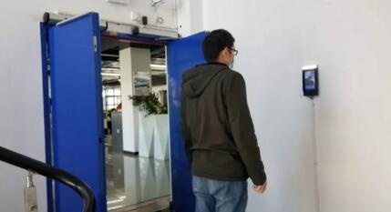 無接觸式人臉識別考勤