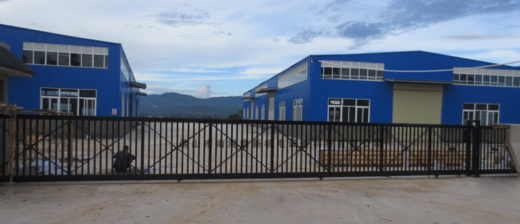 云南保山工業(yè)區(qū)選擇南北德信為懸浮門供貨商