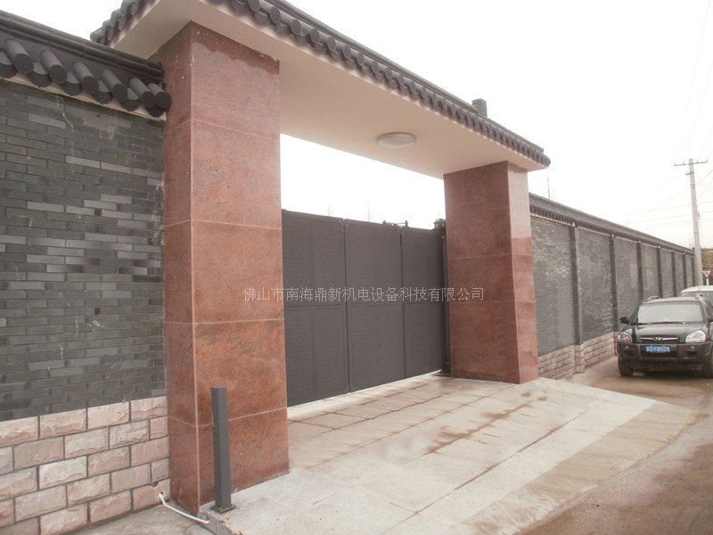 南北德信懸浮門在溧陽市田家山村委會的高效應(yīng)用