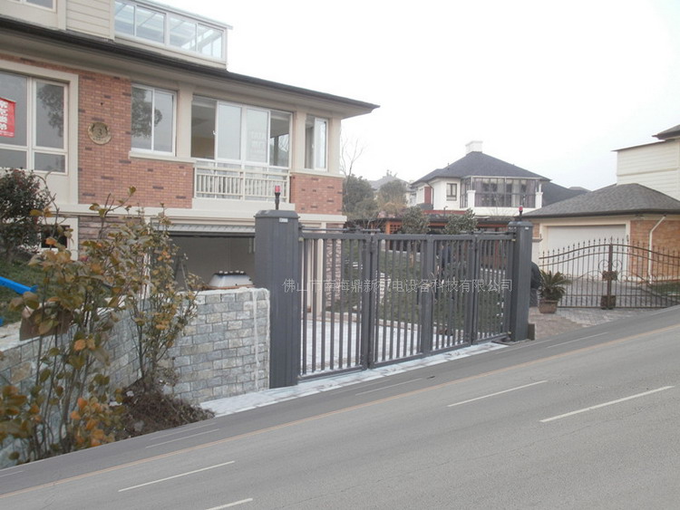 感恩溧陽市天目國際村選擇了南北德信懸浮門