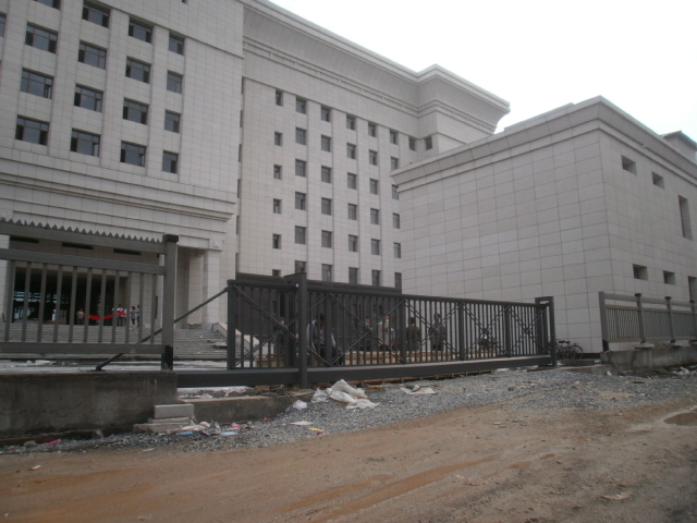 吉林省盤(pán)石市人民檢查院對(duì)南北德信懸浮門(mén)贊好