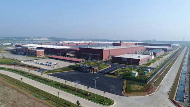 自豪！南北德信838系列懸浮門與上汽通用五菱一同走出國門