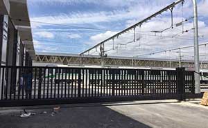 南寧軌道交通集團(tuán)10米北門無(wú)軌懸浮門案例