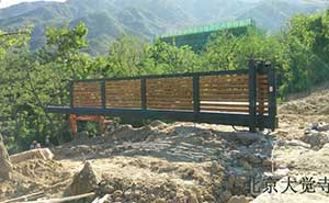 北京大覺寺智能無軌懸浮門案例 - 中出網(wǎng)-智能出入口與停車充電門戶