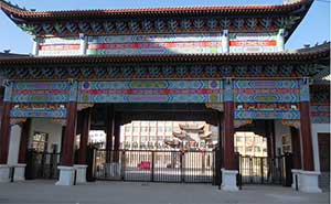 甘肅省民樂縣第一中學(xué)智能無軌懸浮門工程案例