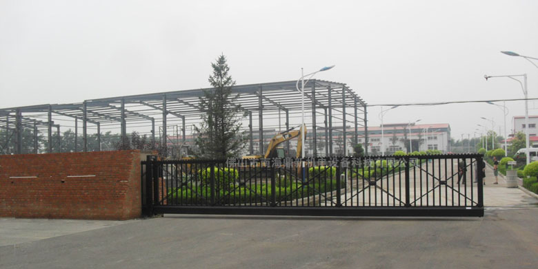 遼寧省錦礦廠智能無(wú)軌懸浮門(mén)工程案例 - 中出網(wǎng)-智能出入口與停車(chē)充電門(mén)戶(hù)