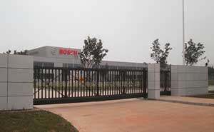 成都博世科技集團(tuán)智能無軌懸浮門工程案例 - 中出網(wǎng)-智能出入口與停車充電門戶