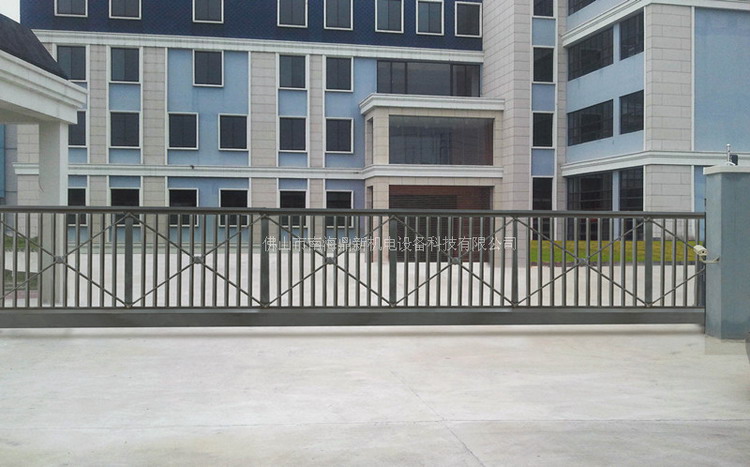 廣州增城匹燕匹公司智能無(wú)軌懸浮門工程案例 - 中出網(wǎng)-智能出入口與停車充電門戶