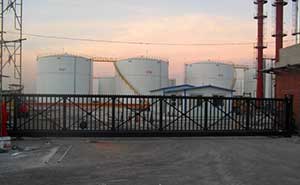 遼寧盤(pán)錦東浩潤(rùn)滑油有限公司智能無(wú)軌懸浮門(mén)工程案例