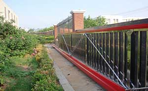 大連美羅藥業(yè)智能無(wú)軌懸浮門(mén)工程案例