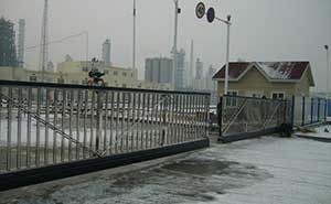 中國(guó)兵器工團(tuán)（遼寧華錦化工集團(tuán)）有限公司智能無(wú)軌懸浮門(mén)工程案例