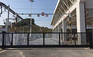 南寧軌道交通集團(tuán)10米東門（1）智能安全伸縮平移門工程案例