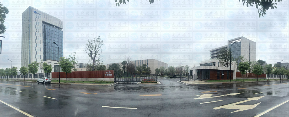 貝達藥業(yè)凈空16米門口智能安全伸縮平移門工程案例 - 中出網(wǎng)-智能出入口與停車充電門戶