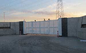 鹽城西大豐劉莊自來(lái)水廠智能懸折門(mén)案例 - 中出網(wǎng)-智能出入口與停車(chē)充電門(mén)戶(hù)