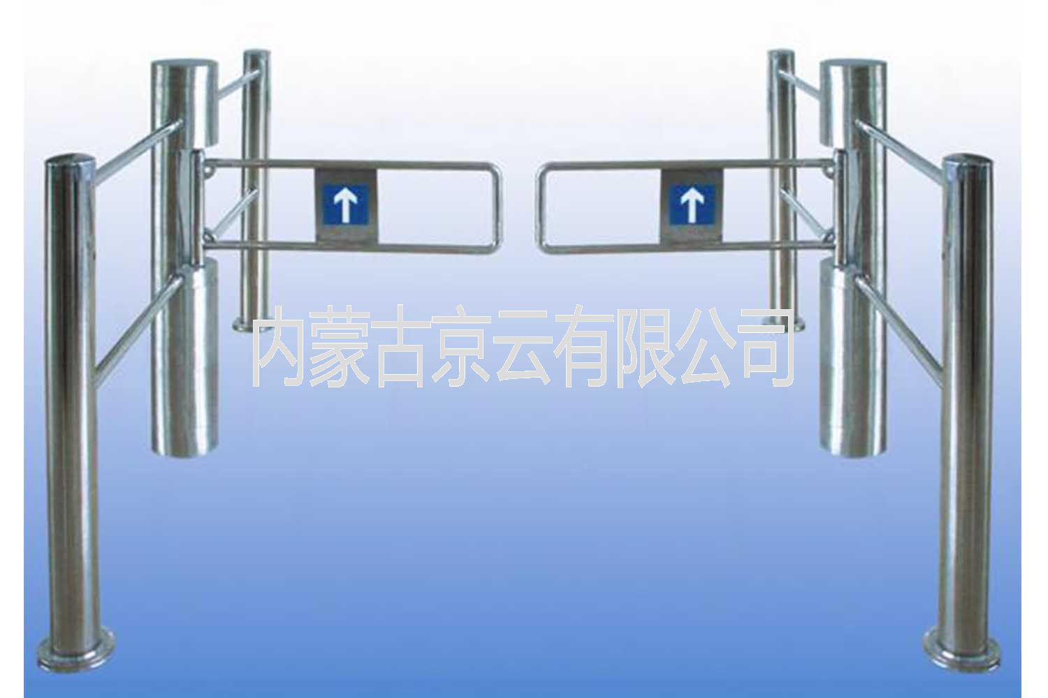 圓柱擺閘帶護欄