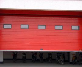 車(chē)庫(kù)門(mén)