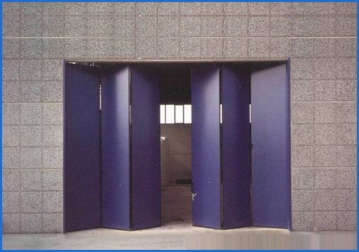 電動(dòng)折疊工業(yè)門