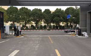 寧波均勝集團(tuán)車牌識(shí)別系統(tǒng)案例 - 中出網(wǎng)-智能出入口與停車充電門戶