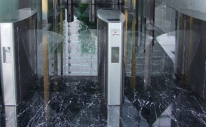 寧波海曙金通駕駛培訓(xùn)通道閘案例 - 中出網(wǎng)-智能出入口與停車充電門戶