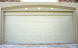 深圳圣莫麗斯花園別墅車(chē)庫(kù)門(mén)案例 - 中出網(wǎng)-智能出入口與停車(chē)充電門(mén)戶(hù)