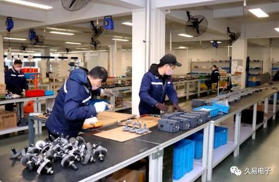 嘉興市委副書記王濤一行來(lái)久易電子調(diào)研指導(dǎo)