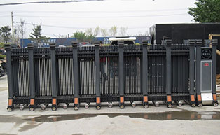 鞍山湯崗子鎮(zhèn)政府伸縮門(mén)工程案例