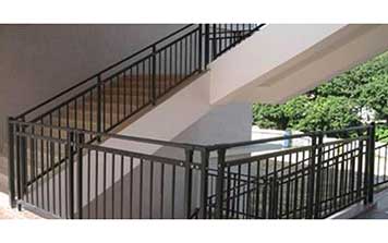 鋅鋼護(hù)欄 - 鋅鋼護(hù)欄