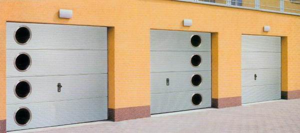 上滑式車庫(kù)門