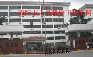 南陽市人民政府伸縮門案例 - 中出網-智能出入口與停車充電門戶