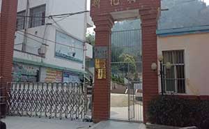 百色新化中學(xué)電動(dòng)伸縮門案例 - 中出網(wǎng)-智能出入口與停車充電門戶