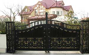 帝堡城別墅開門機(jī)案例